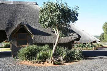African Flair Country Lodge Piet Retief Buitenkant foto